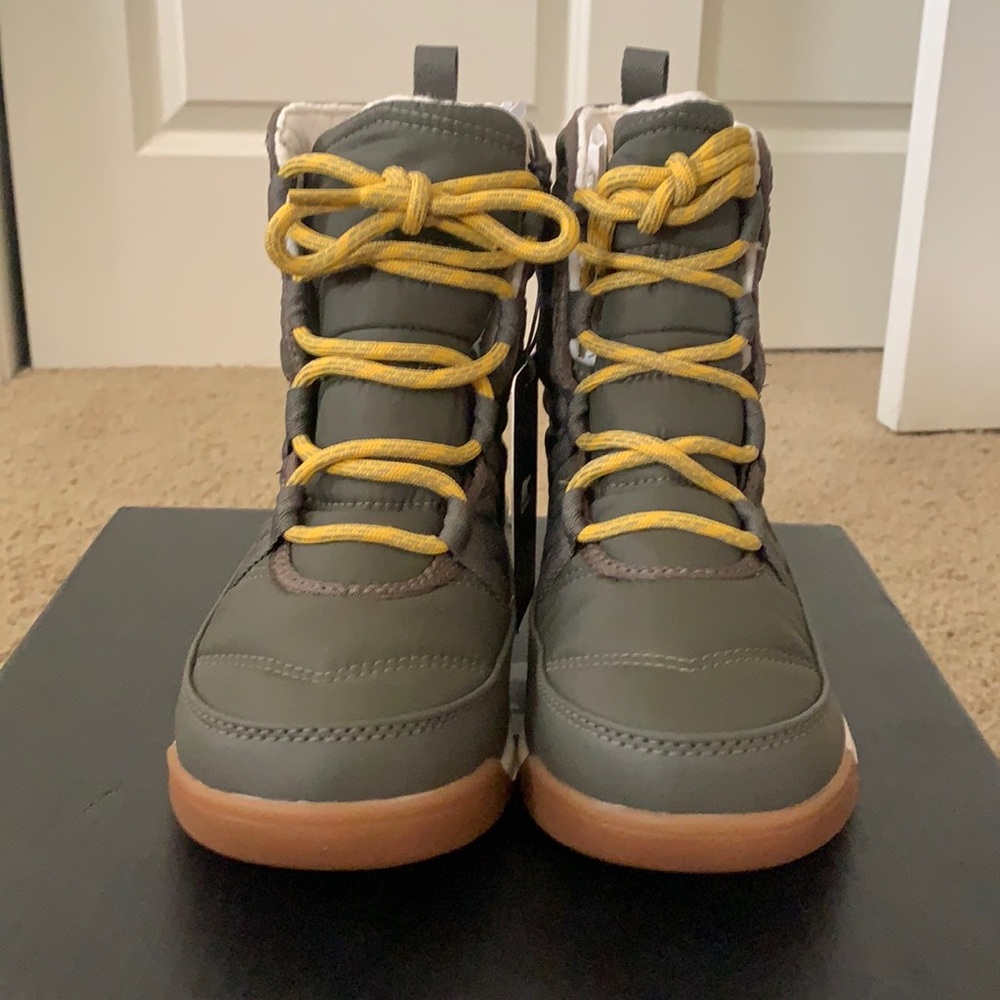Women boots